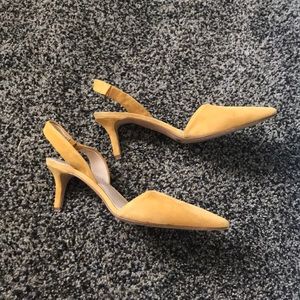 Mustard yellow Vince Camuto kitten heel